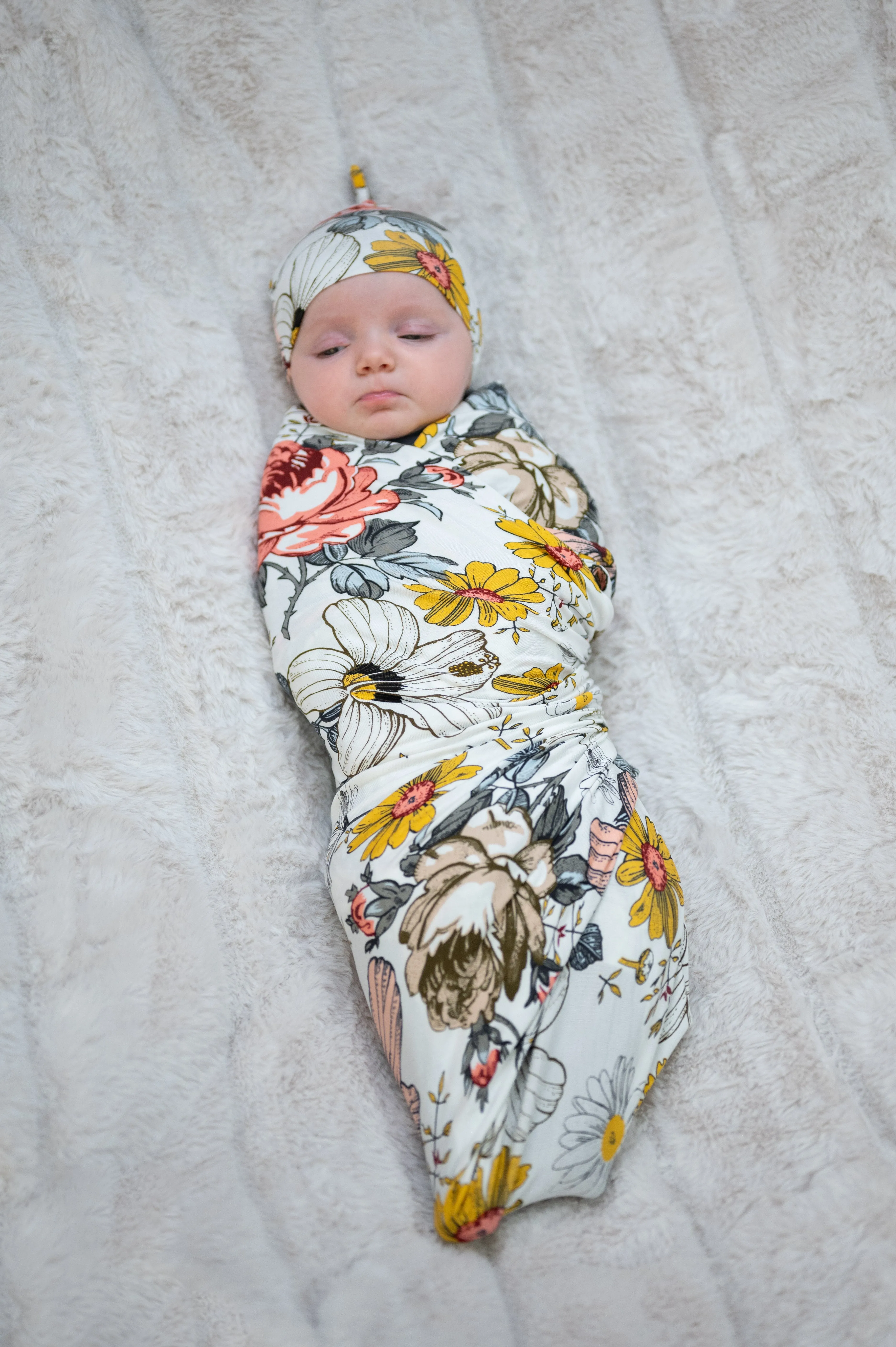 Baby Swaddle Set: Vintage Floral