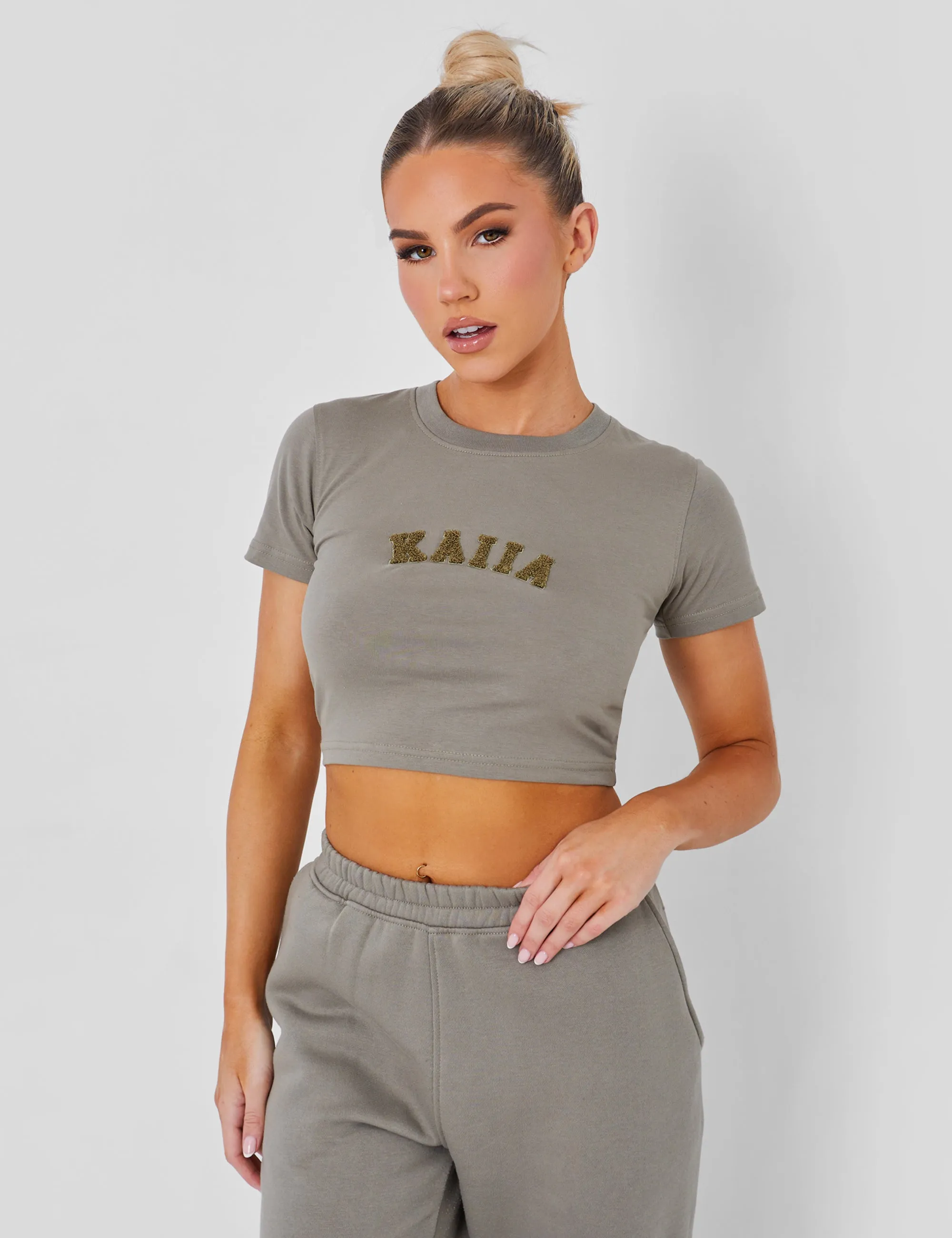 Kaiia Slogan Baby Tee Khaki